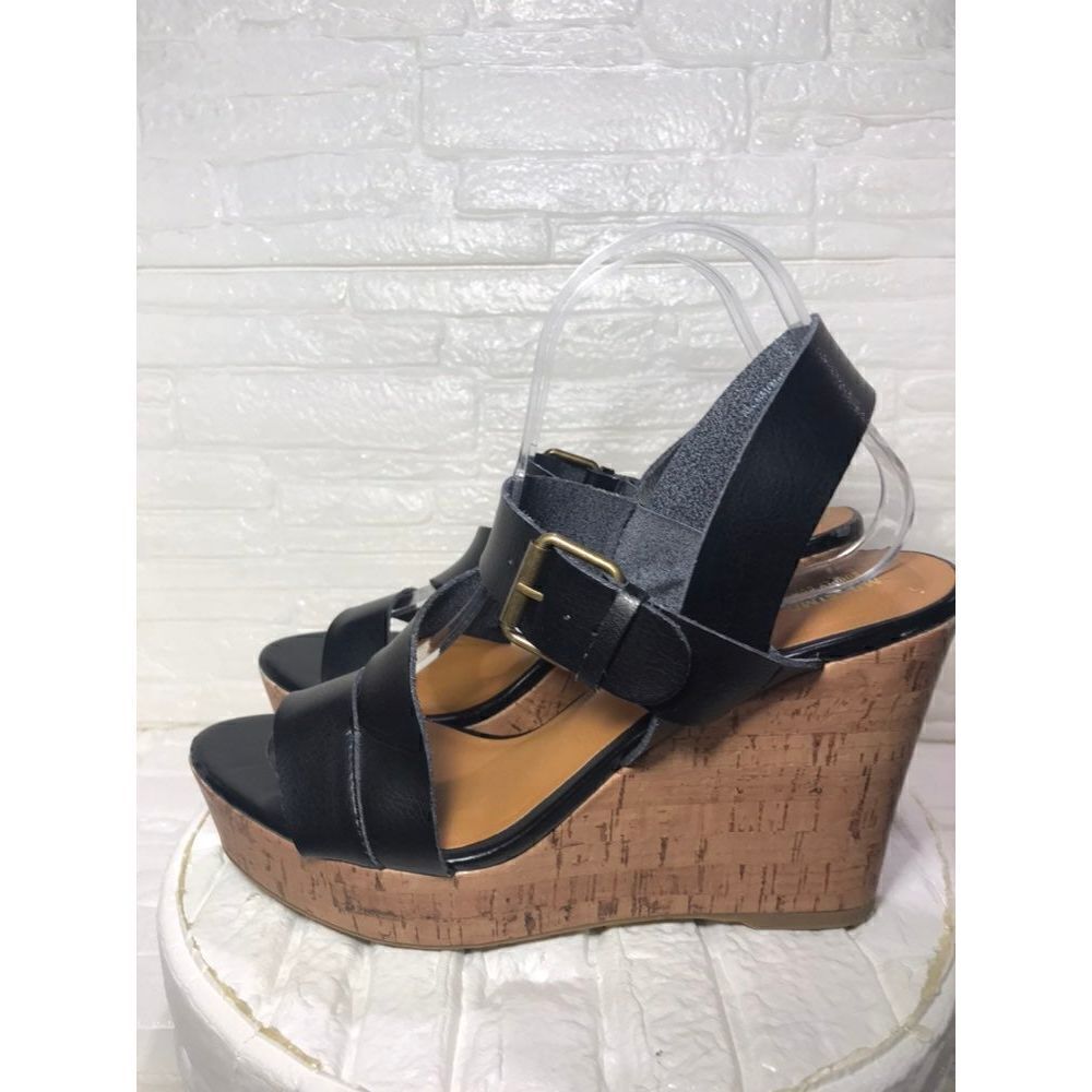 Mossimo Sandals   - Picture 2 of 7